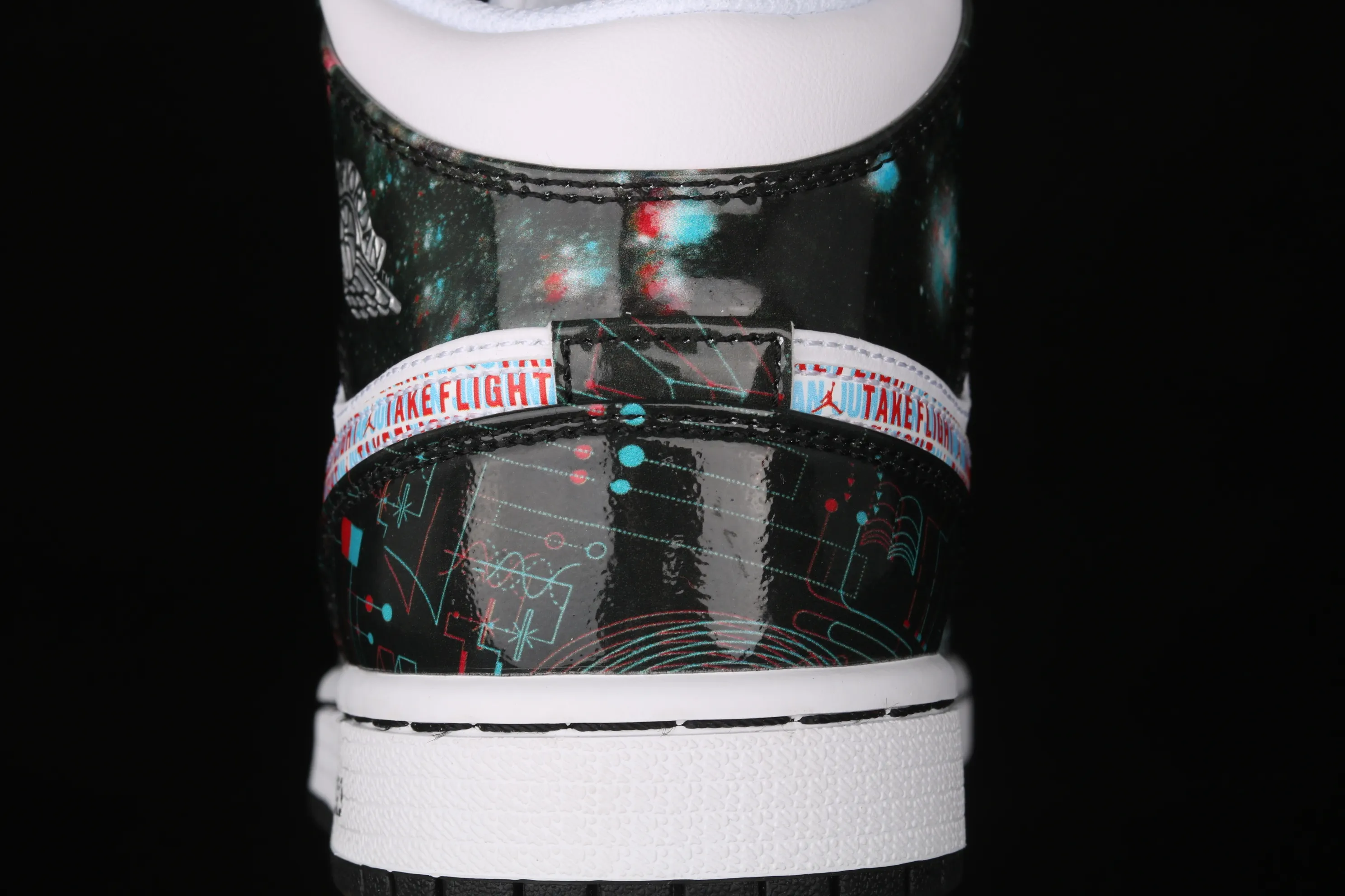 All categories Air Jordan Jordan series basketball shoes Air Jordan 1 Mid Air Jordan 1 Mid SE AJ1 Joe 1 naked eye 3D limited edition Chinese basketball shoes BQ6931-114